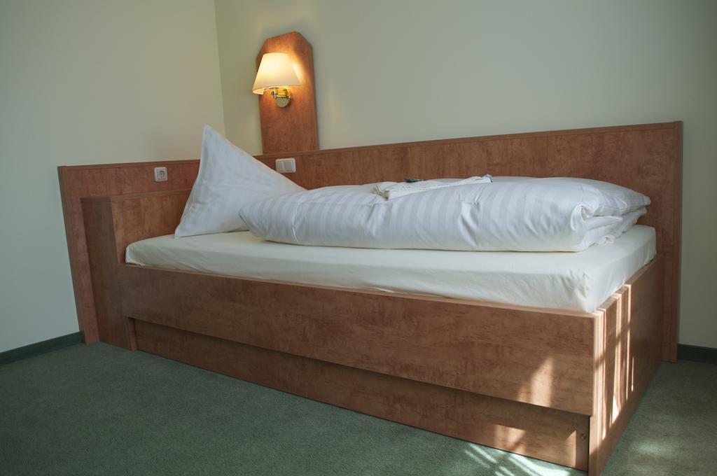 Gasthof & Pension Zum Himmel Rubenow 部屋 写真
